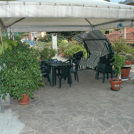 Perosa Argentina Hotel Valentino מראה חיצוני תמונה